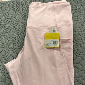 NWT Size 1X Crown & Ivy light pink Cabana leggings.